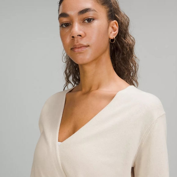 Crossover Ribbed Waist Sweater - Picture 4 of 12